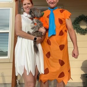 Men’s Fred Flintstone Halloween costume. Includes blue tie
